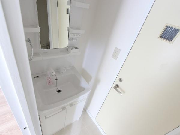 マンションエナジー２の洗面所