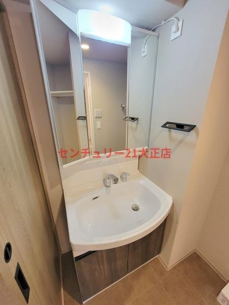 Louis Residence 弁天町の洗面所|★人気の独立洗面台★