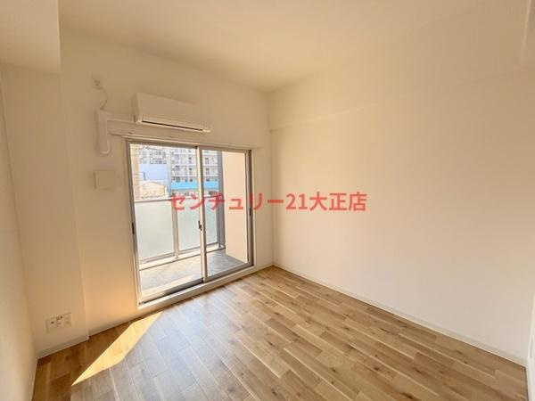 大阪市港区市岡元町１丁目の賃貸マンションの居間・リビング