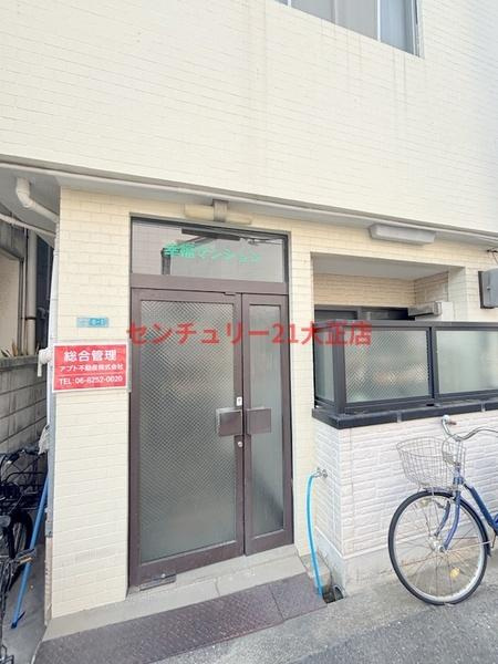 大阪市港区市岡元町２丁目の賃貸マンションの駐車場