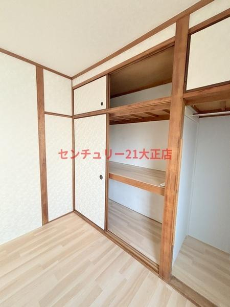 大阪市港区市岡元町２丁目の賃貸マンションの収納