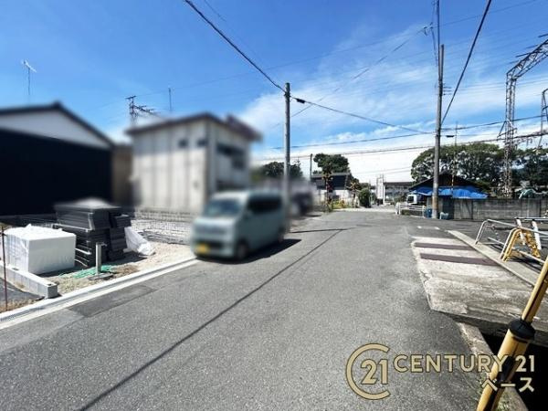 リナージュ桜井 ／新築一戸建の前面道路含む現地写真|■現地撮影写真■ 前面道路は５ｍ以上と広くゆったりしています！