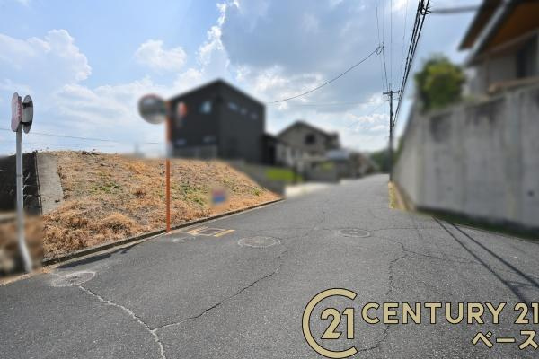北葛城郡広陵町馬見北４丁目の売地の前面道路含む現地写真|■現地撮影写真■広々とした前面道路で駐車も楽々！