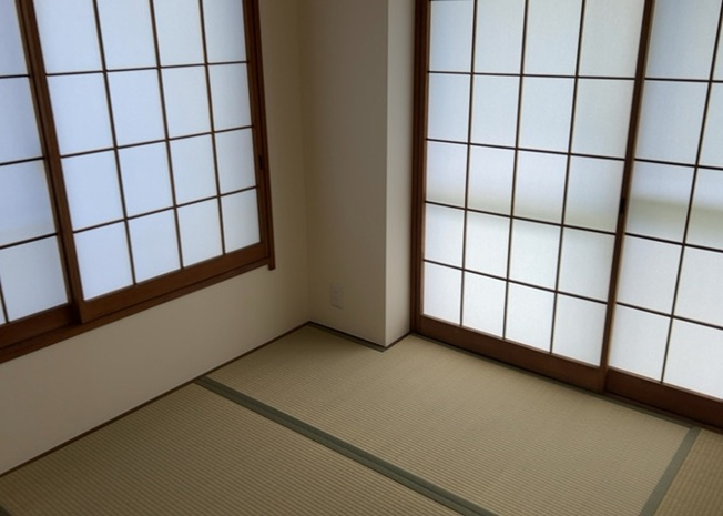 【子供部屋】 | スカイハイツ横山 １０２ | 子供が何人でも年齢によっては、受験時にしっかり壁のある個室があった方が良い場合もあります。難しい問題ですが、兄弟の人数や、性別や年齢差によって状況が異なりますので、数年後のこともしっかり考えましょう。