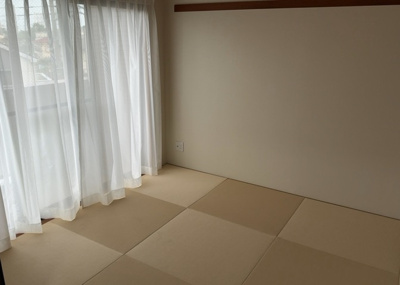 【子供部屋】 | プラタスガーデンつきみ野 １０８ | 子供が何人でも年齢によっては、受験時にしっかり壁のある個室があった方が良い場合もあります。難しい問題ですが、兄弟の人数や、性別や年齢差によって状況が異なりますので、数年後のこともしっかり考えましょう。