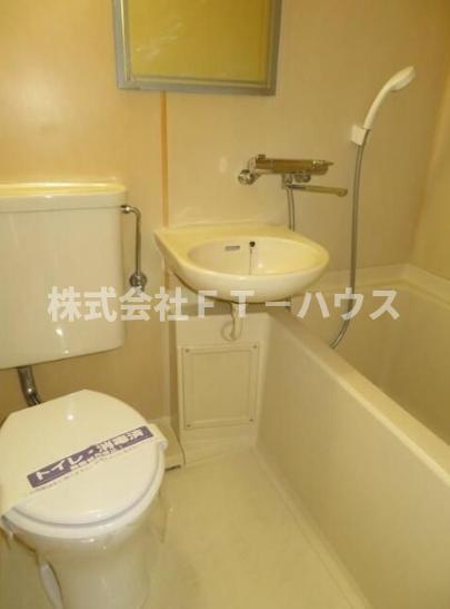 日神パレステージ市川の洗面所