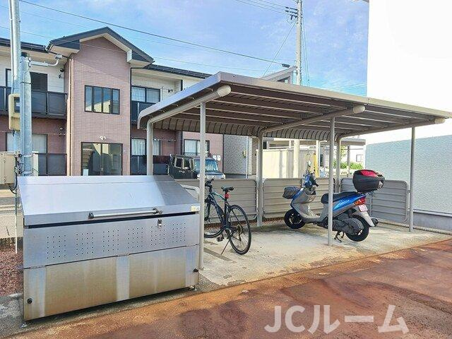 サンク・グランデのその他