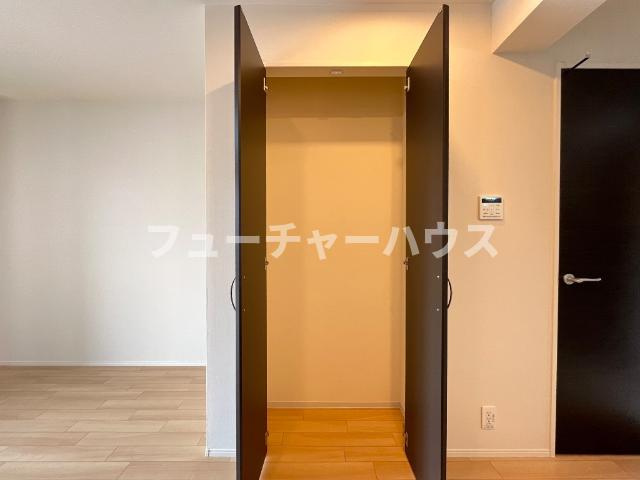プリマヴェリーナＢ棟（PrimaverinaＢ）のその他|リビング収納