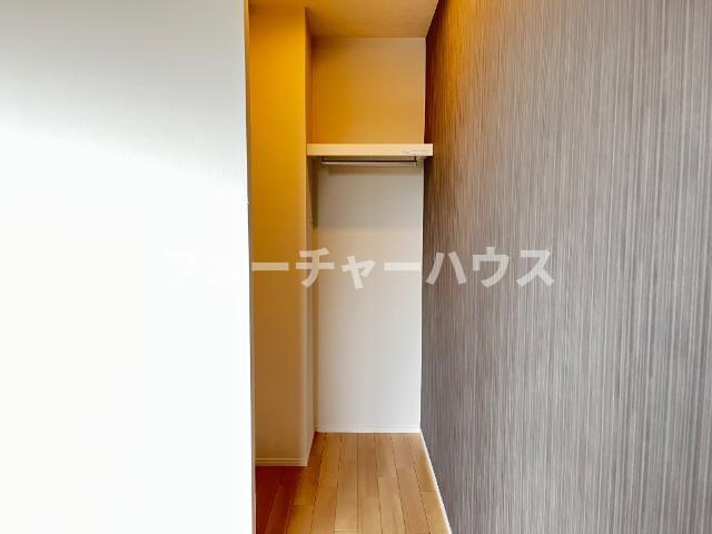 プリマヴェリーナＢ棟（PrimaverinaＢ）の収納|ウォークインクローゼット