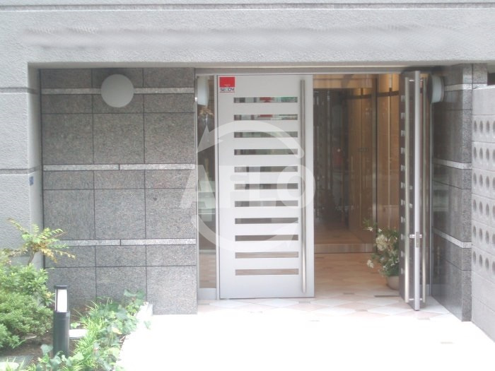 ダイドーメゾン大阪本町EASTのエントランス|ダイドーメゾン大阪本町EAST　エントランス