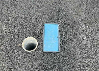 【設備】 | 長房新築戸建 | 敷地内には、散水栓や立水栓があります。水道水を直接利用できるため、水を運ぶ手間を省くことが出来ます。大量の水を必要とする洗車作業や清掃などに役立ちます。その他設備とあわせて、現地でご確認ください。