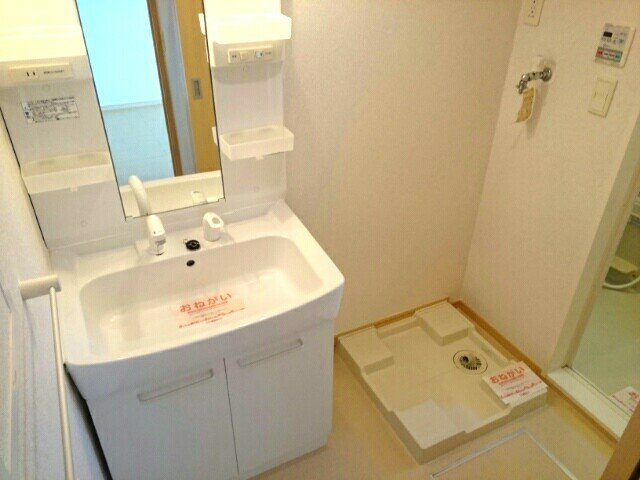 ８　ｃｏｕｒｔ　Ｂの洗面所