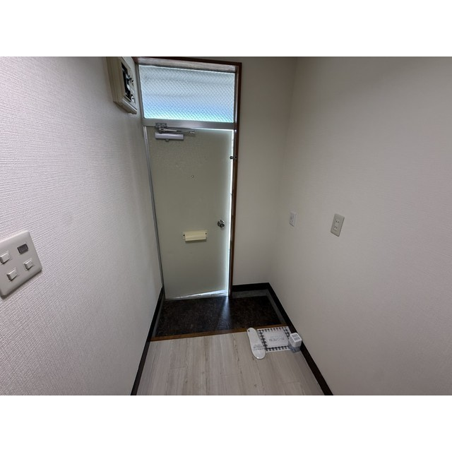 第一ローズハイツの玄関