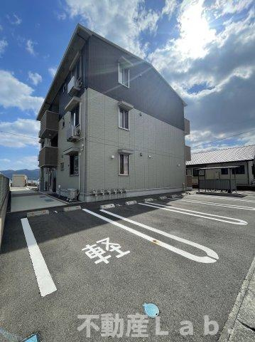 D-room北浜の駐車場