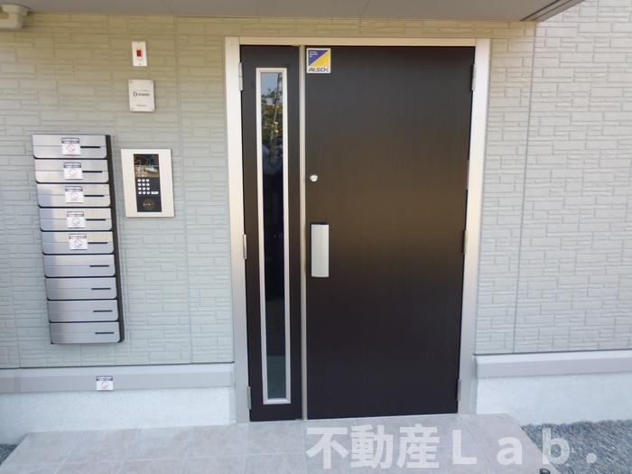 D-room北浜のエントランス