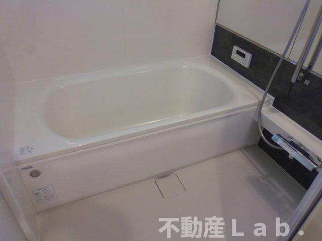 D-room北浜の浴室