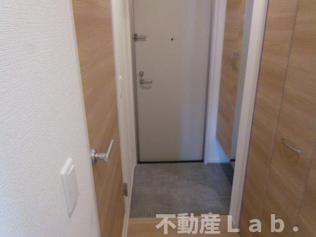 D-room北浜の玄関