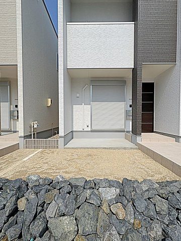 ヴィラ藤塚C・Ｄの庭