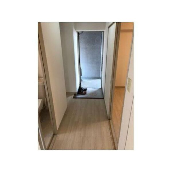 【玄関】 | STビル