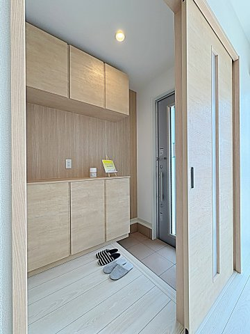 バンクーバー１１２４代万町の玄関