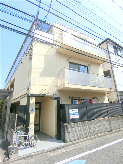 マンションＨＫＭの外観|1999年3月築　RC鉄筋コンクリート造地上3階建て総戸数9戸の人気賃貸マンション
東京都大田区大森西5丁目　京浜急行本線大森町駅近徒歩3分
