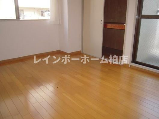 フリーレントあり♪▶非対面対応◀接客・申込・契約オンライン！LINE×相談可！の内装|中はこのようになっています