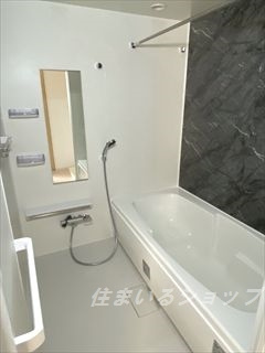 ルタンＳ　Ⅰの浴室|ゆったり一坪の浴室、追い焚き・浴室暖房乾燥機あり