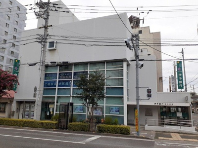 【周辺】 | サンリット　ヒル | 伊予銀行新立支店様まで650m