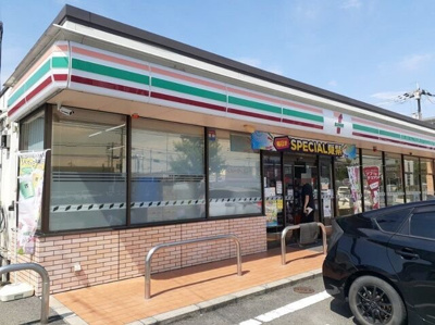 【周辺】 | グローリア２ | セブンイレブン 外環横大路店まで600m