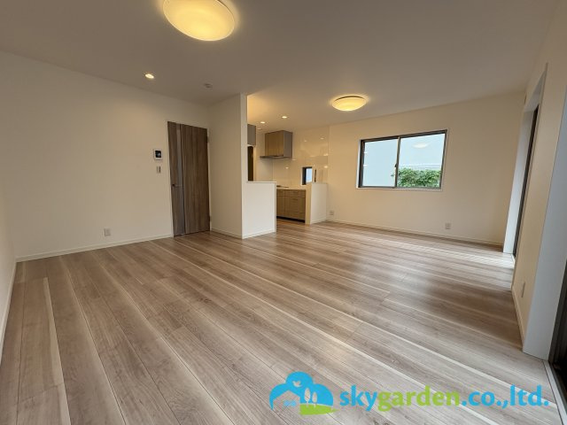 藤沢市白旗４丁目　中古戸建