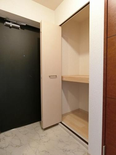 ラフィーネの収納|大きなものも収納できそうです