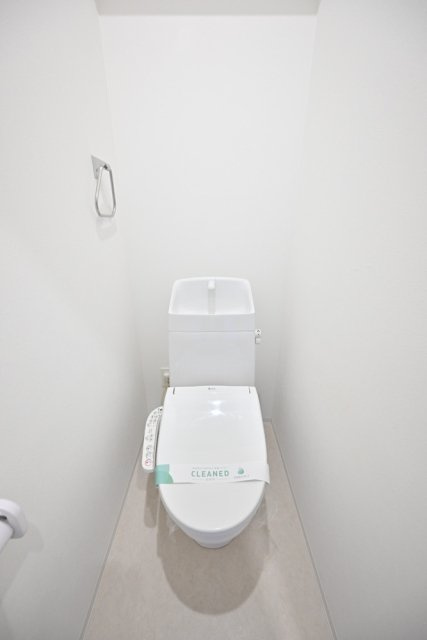 ＲＯＸＩＳ日暮里のトイレ|トイレです