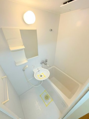 メゾン長嶺の浴室|★もちろんバス・トイレ別です★