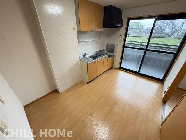サニーヒルかみやの居間・リビング|他社様掲載物件もまとめてご紹介、ご案内可能です(^^)/