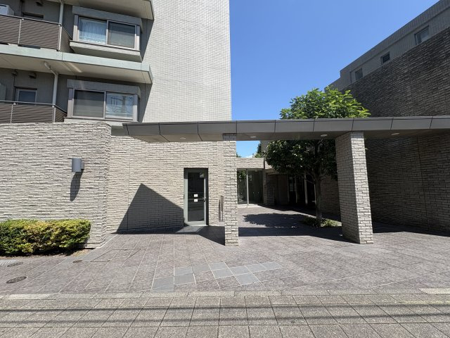 【エントランス】 | ルフォン世田谷