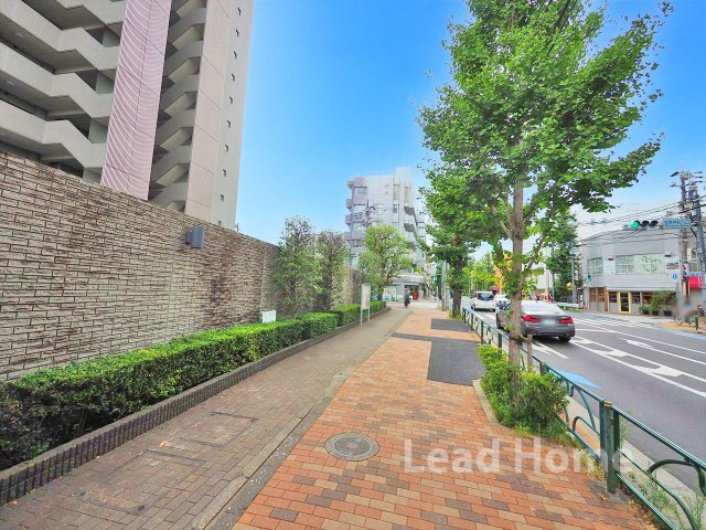 【その他】 | ルフォン世田谷 | 前面歩道部分