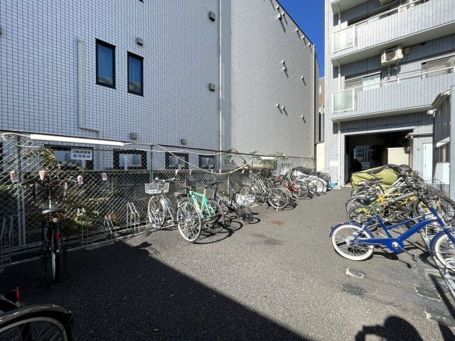 スカイコート下高井戸のその他共用部分|駐輪場