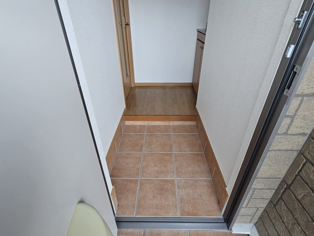 レーヴフロンスＡの玄関