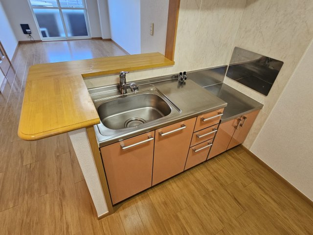レーヴフロンスＡのキッチン