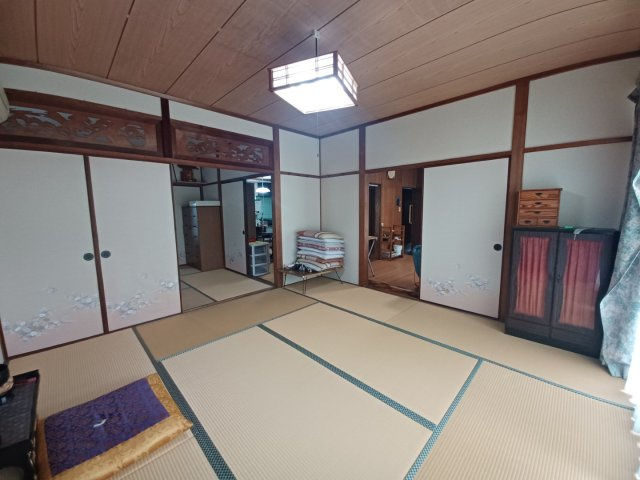 宇土市立岡町の中古一戸建の和室|８帖