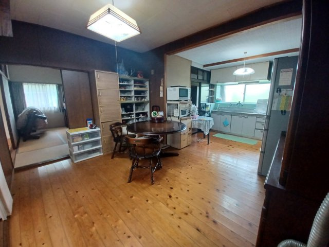 宇土市立岡町の中古一戸建の居間・リビング