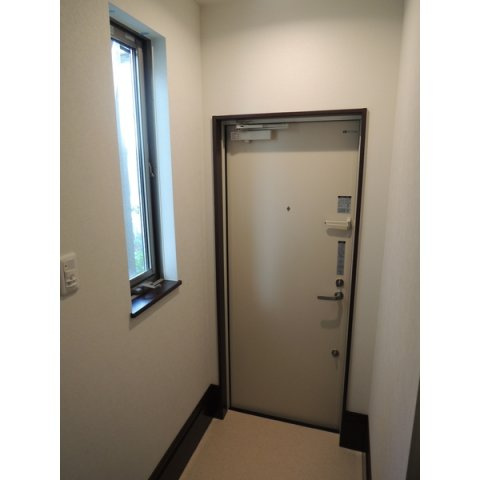 クレールメゾン元町の玄関