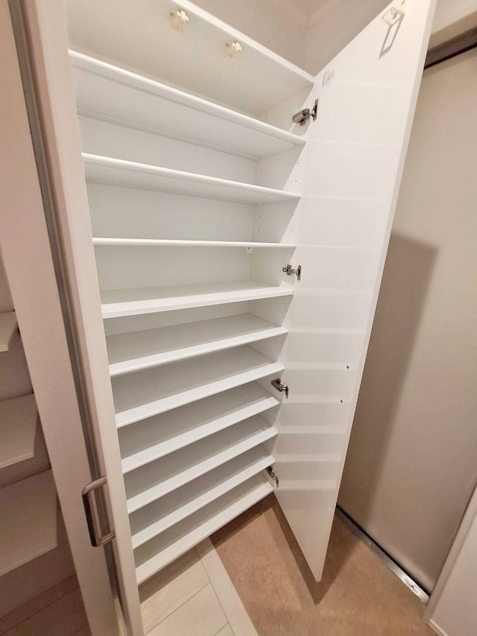 No.FLATの収納