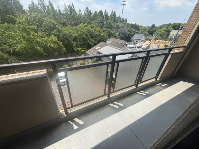 【バルコニー】