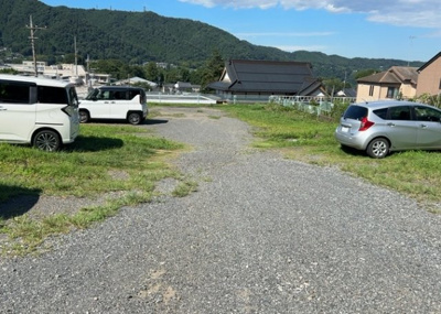 【外観】 | 中野売地 | 土地の形が極端に長細かったり、狭小地、あるいは道路との高低差がある傾斜地だった場合、後々売ろうとしても買い手がつかない場合もあります。後々、売却することになった時に価値の下がらない土地を選びましょう。