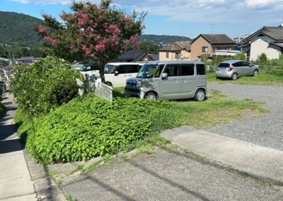 【外観】 | 中野売地 | 家を建てる前提で土地を探している場合、地盤の丈夫さは譲れない条件の一つです。地盤が脆弱だと追加工事が必要となります。また、過去に地盤沈下や液状化現象を起こした土地は、できるだけ避けた方がいいでしょう。