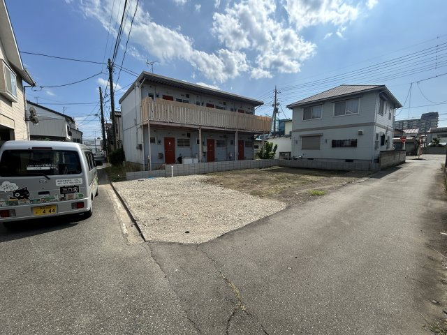 新築　高崎市昭和町　GRAFARE　１号棟の前面道路含む現地写真|現地写真　北側接道幅員約3ｍ　東側接道幅員約3.3ｍ
