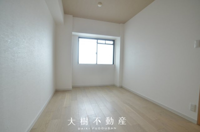 【洋室】 | ダイアパレス海老名　11階　3LDKリフォーム済み【仲介手数料無料】 | 洋室2（5.5帖）
