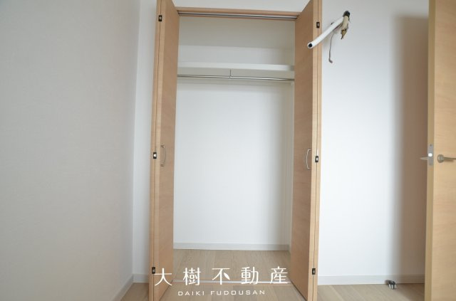 【洋室】 | ダイアパレス海老名　11階　3LDKリフォーム済み【仲介手数料無料】 | 洋室3（4.6帖）クローゼット