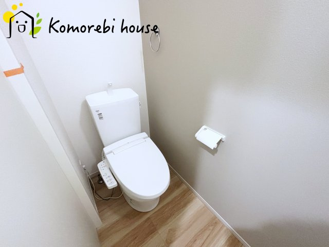 蓮田市緑町　14期　新築一戸建て　リガーレ　01のトイレ|10/17撮影